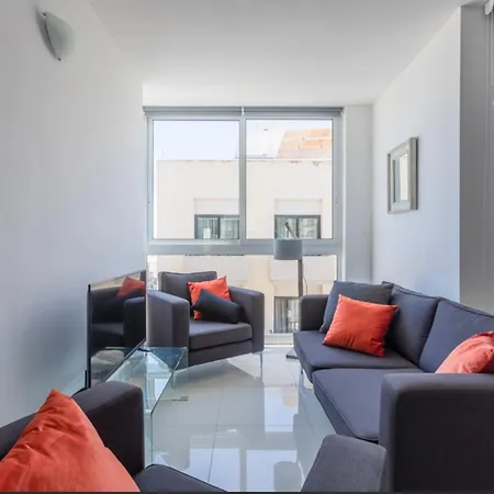 Bnbnova - Lovely Saint Julian With Terrace Apartament